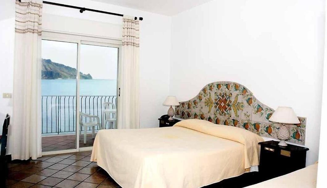 Bay Palace Mazzaro Hotel Taormina Exterior photo