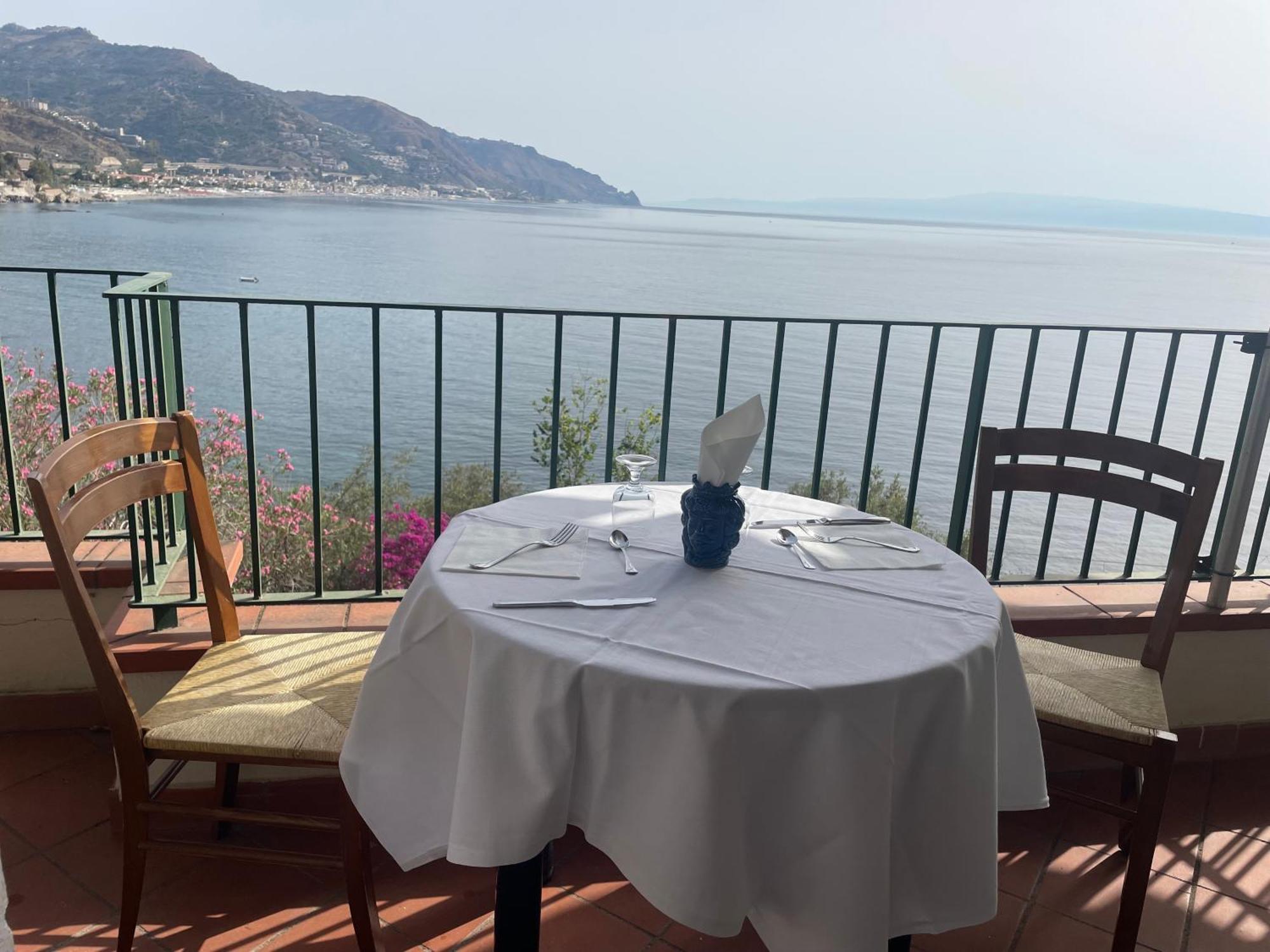 Bay Palace Mazzaro Hotel Taormina Exterior photo