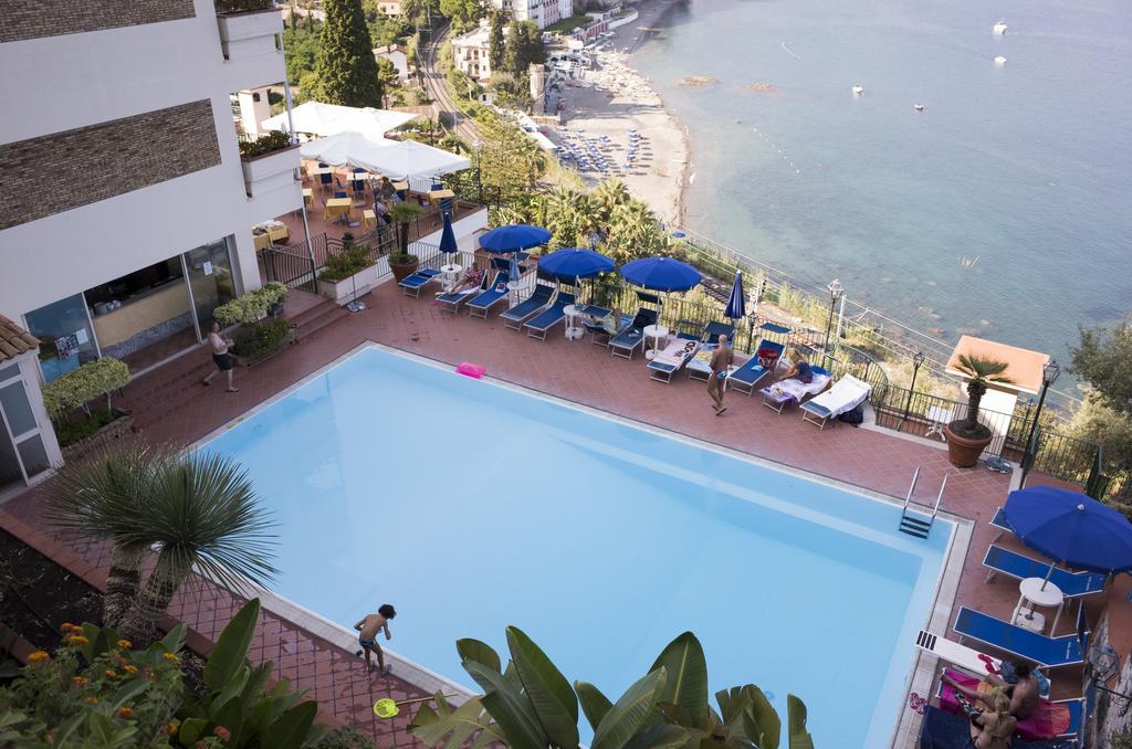 Bay Palace Mazzaro Hotel Taormina Exterior photo